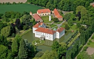 Luftbild Schloss Hünnefeld