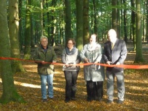 v. l. n. r.: Dagobert Drawe, Pfarrerin Annkatrin Kolbe, Bürgermeisterin Kühl, Jost Arnold